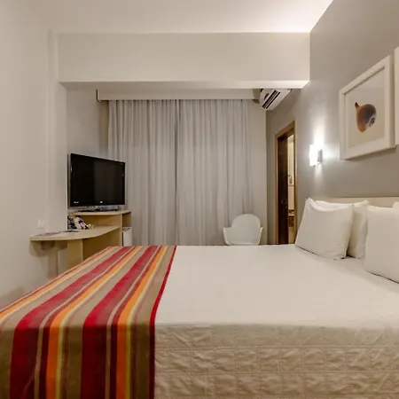 Hotel Pires Balneario Camboriu Exterior photo